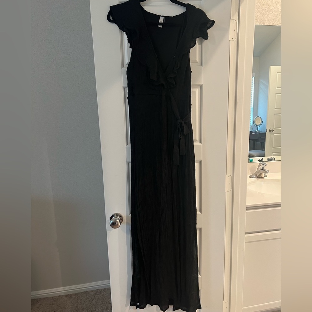L love Black Maxi Dress Size L
